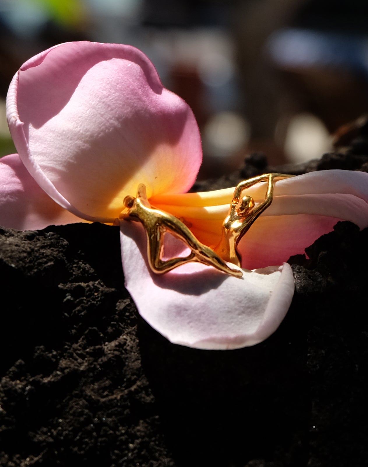 INNER PEACE I GOLD | HOOPS