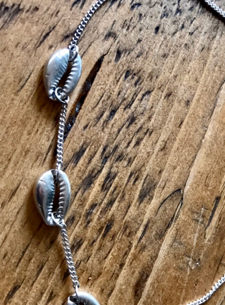 KARMA OF LOVE COWRIE | CHOKER