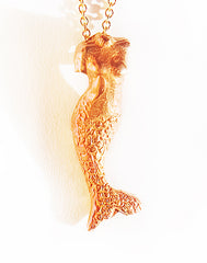 MERMAID RED GOLD | NECKLACE